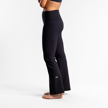 Agile Flared Legging Women's BLACK