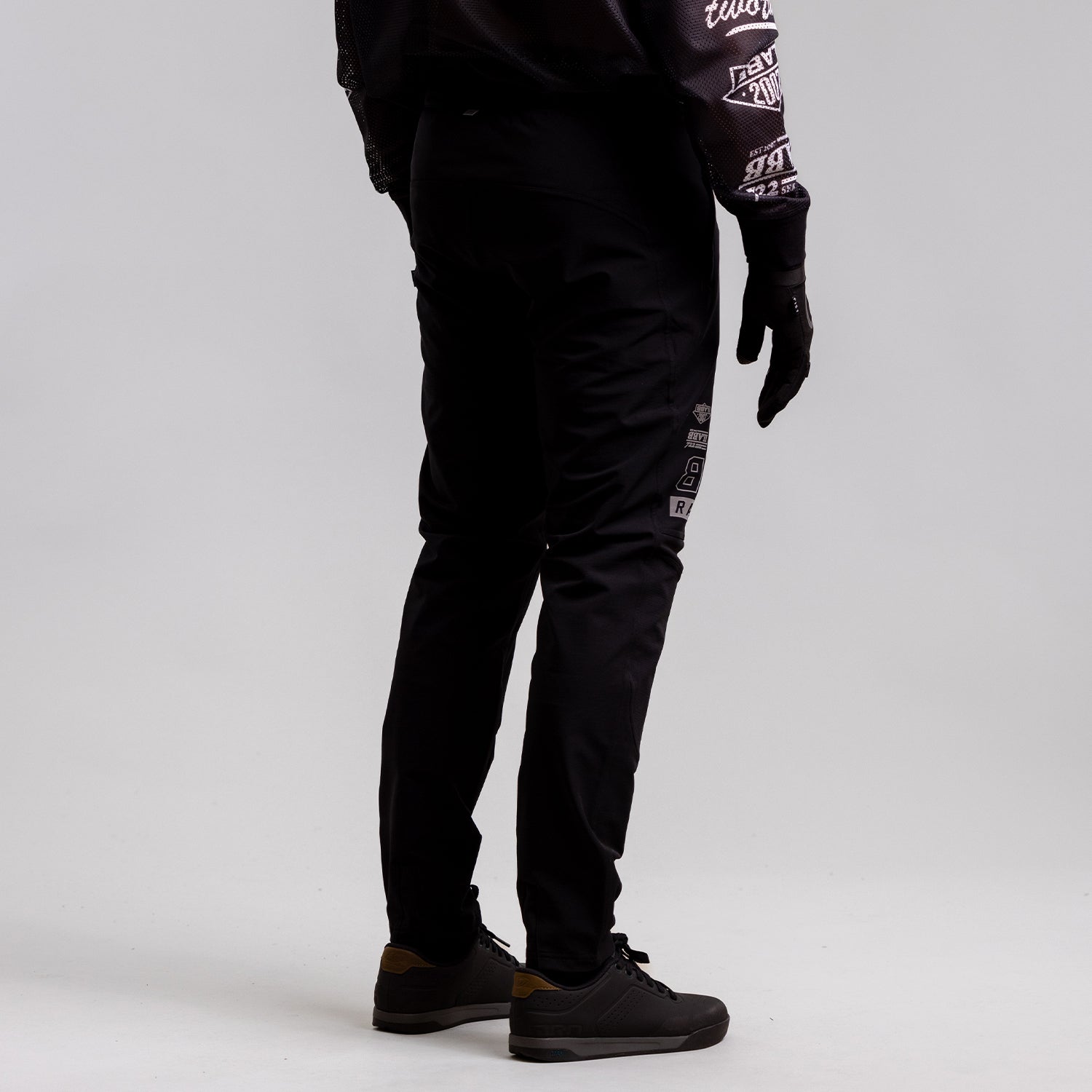 Traverse Ride Pant Race 3.0 - Men's - BLACK / WHITE – ilabb